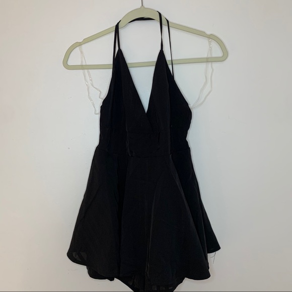 Backless Dress - Picture 4 of 4